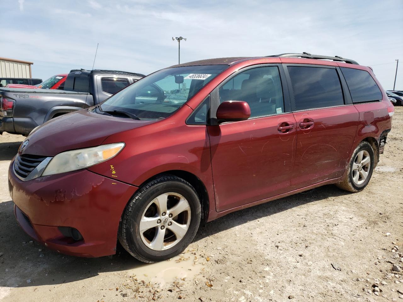 TOYOTA SIENNA 2011 5tdkk3dc3bs124000