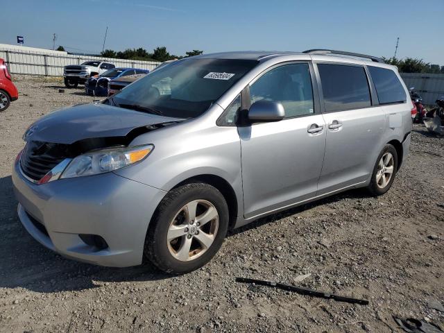 TOYOTA SIENNA LE 2013 5tdkk3dc3ds309604