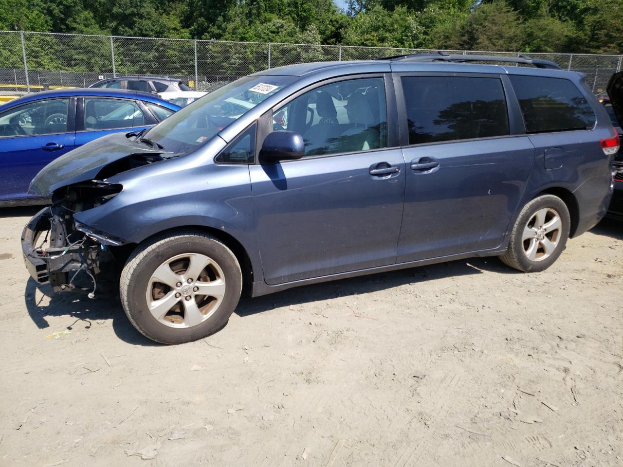 TOYOTA SIENNA 2013 5tdkk3dc3ds399501