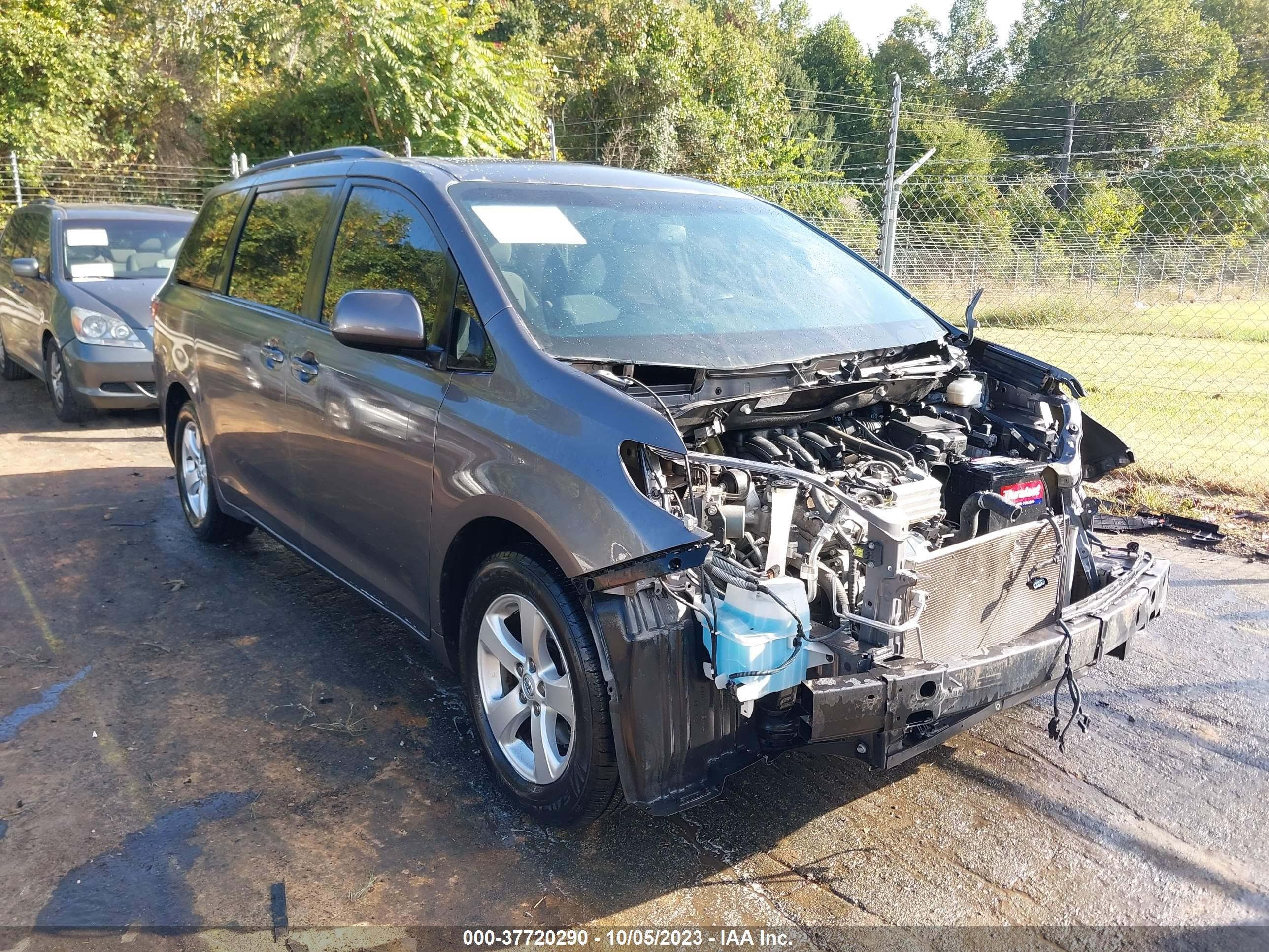 TOYOTA SIENNA 2015 5tdkk3dc3fs609887