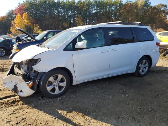 TOYOTA SIENNA LE 2016 5tdkk3dc3gs707366