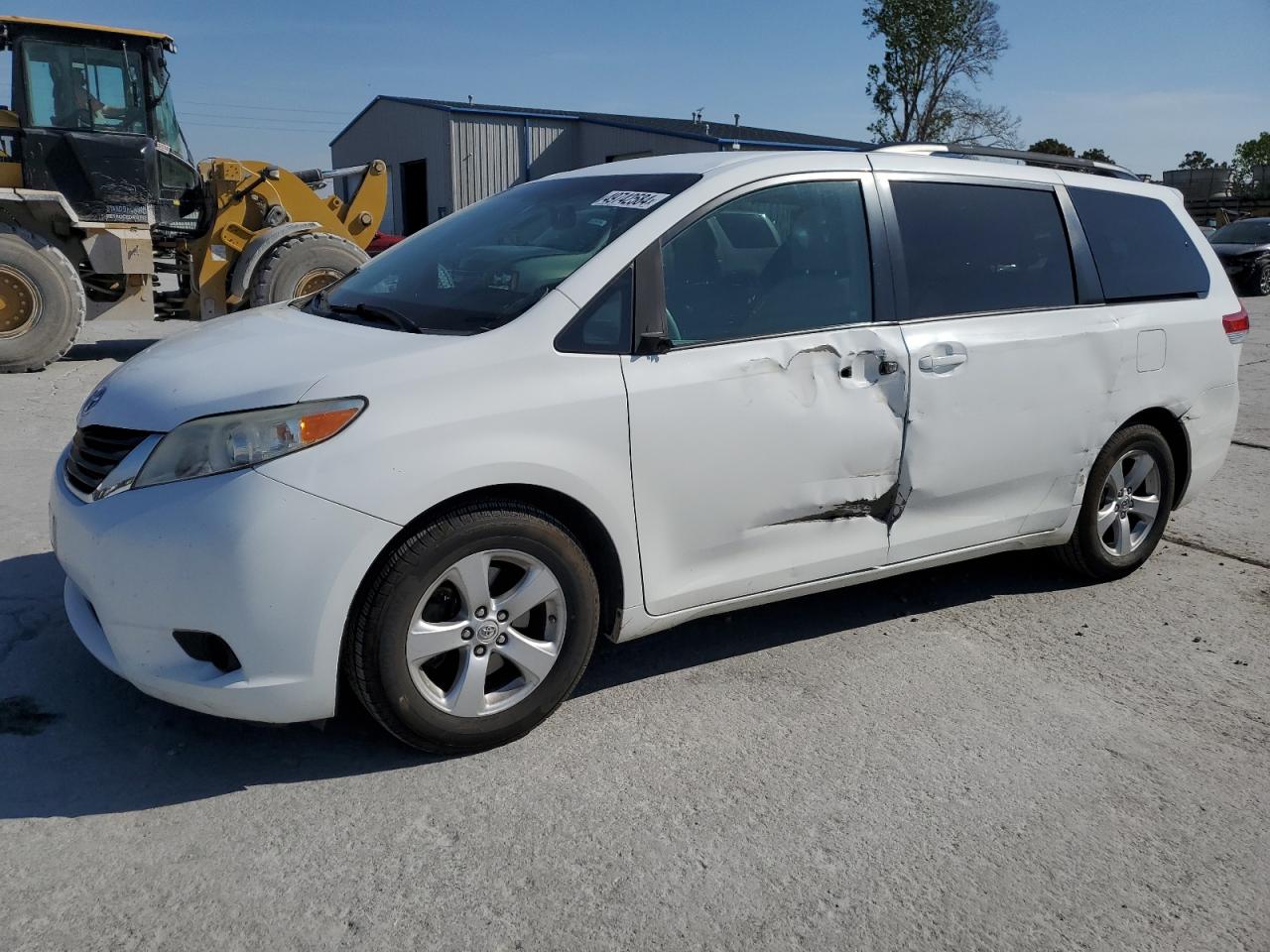 TOYOTA SIENNA 2011 5tdkk3dc4bs149391