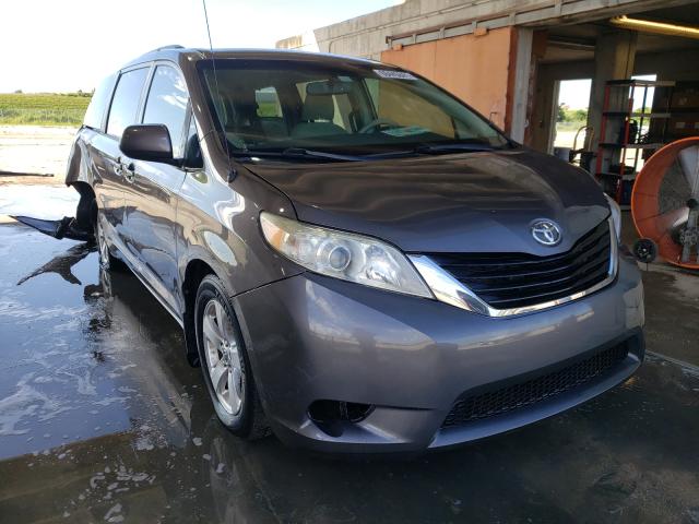 TOYOTA SIENNA LE 2013 5tdkk3dc4ds353062