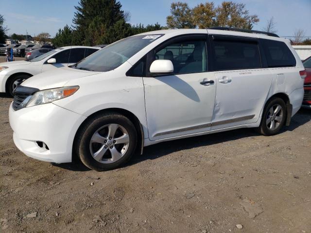 TOYOTA SIENNA LE 2014 5tdkk3dc4es431115