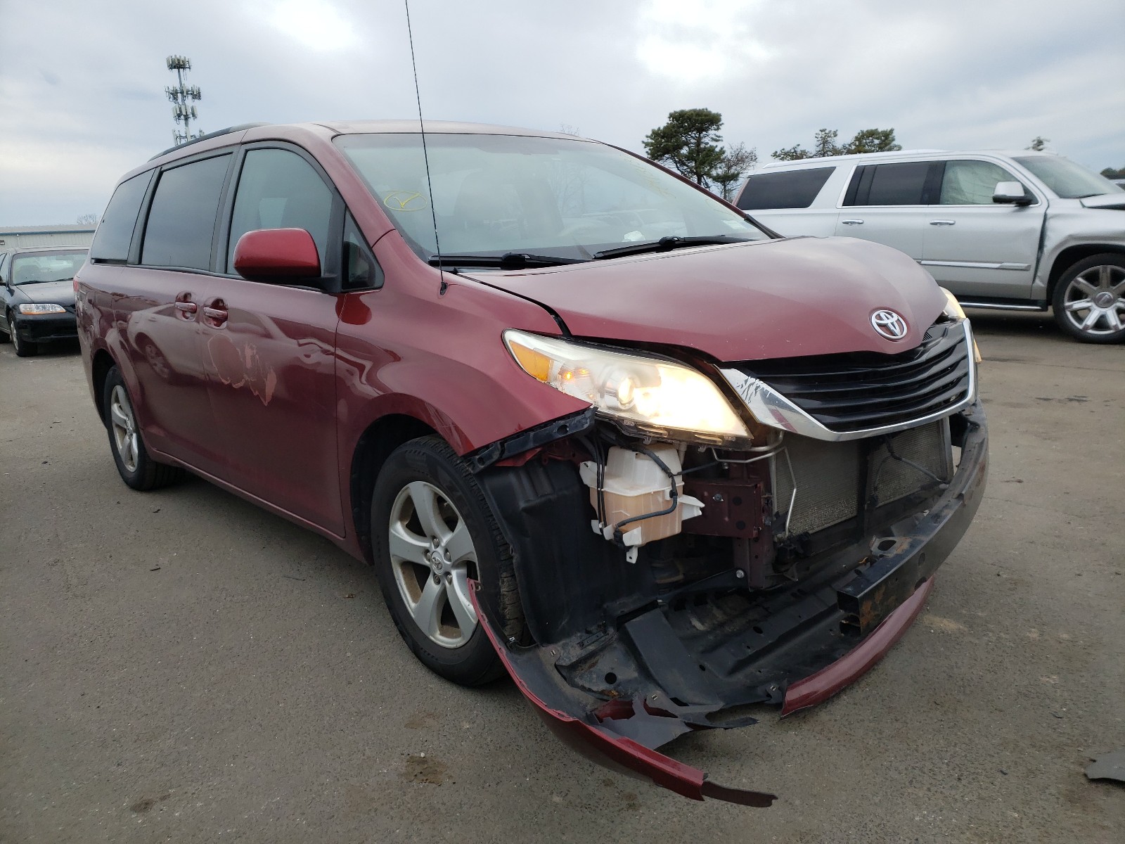 TOYOTA SIENNA LE 2011 5tdkk3dc6bs025610