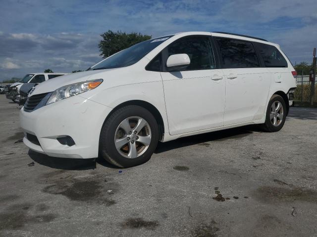 TOYOTA SIENNA LE 2014 5tdkk3dc6es458736