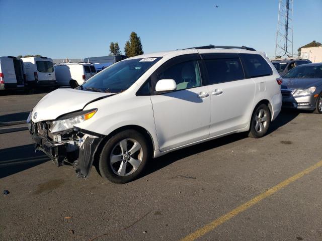 TOYOTA SIENNA LE 2015 5tdkk3dc6fs582815