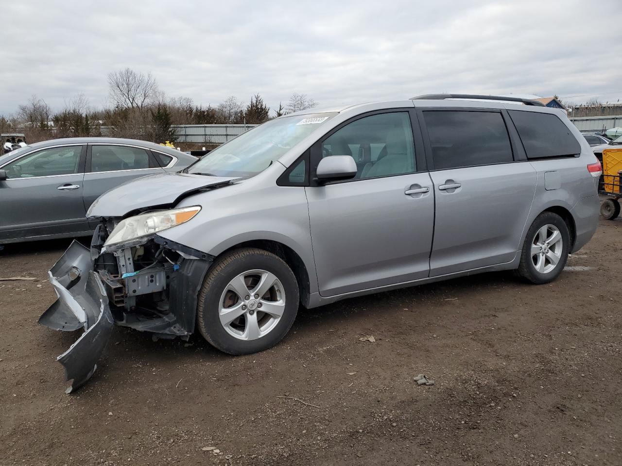 TOYOTA SIENNA 2011 5tdkk3dc7bs020349