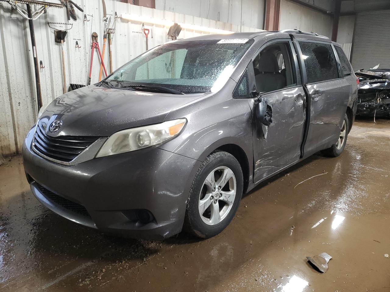 TOYOTA SIENNA 2011 5tdkk3dc7bs101738