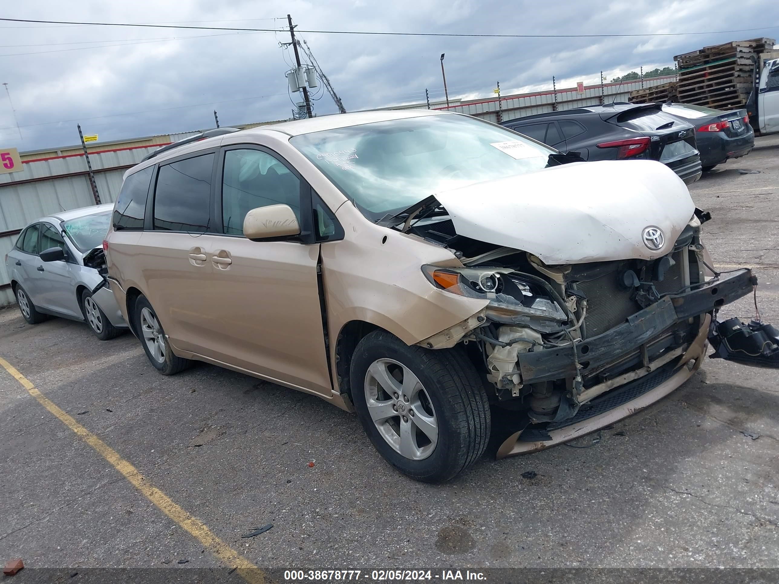 TOYOTA SIENNA 2011 5tdkk3dc8bs047740