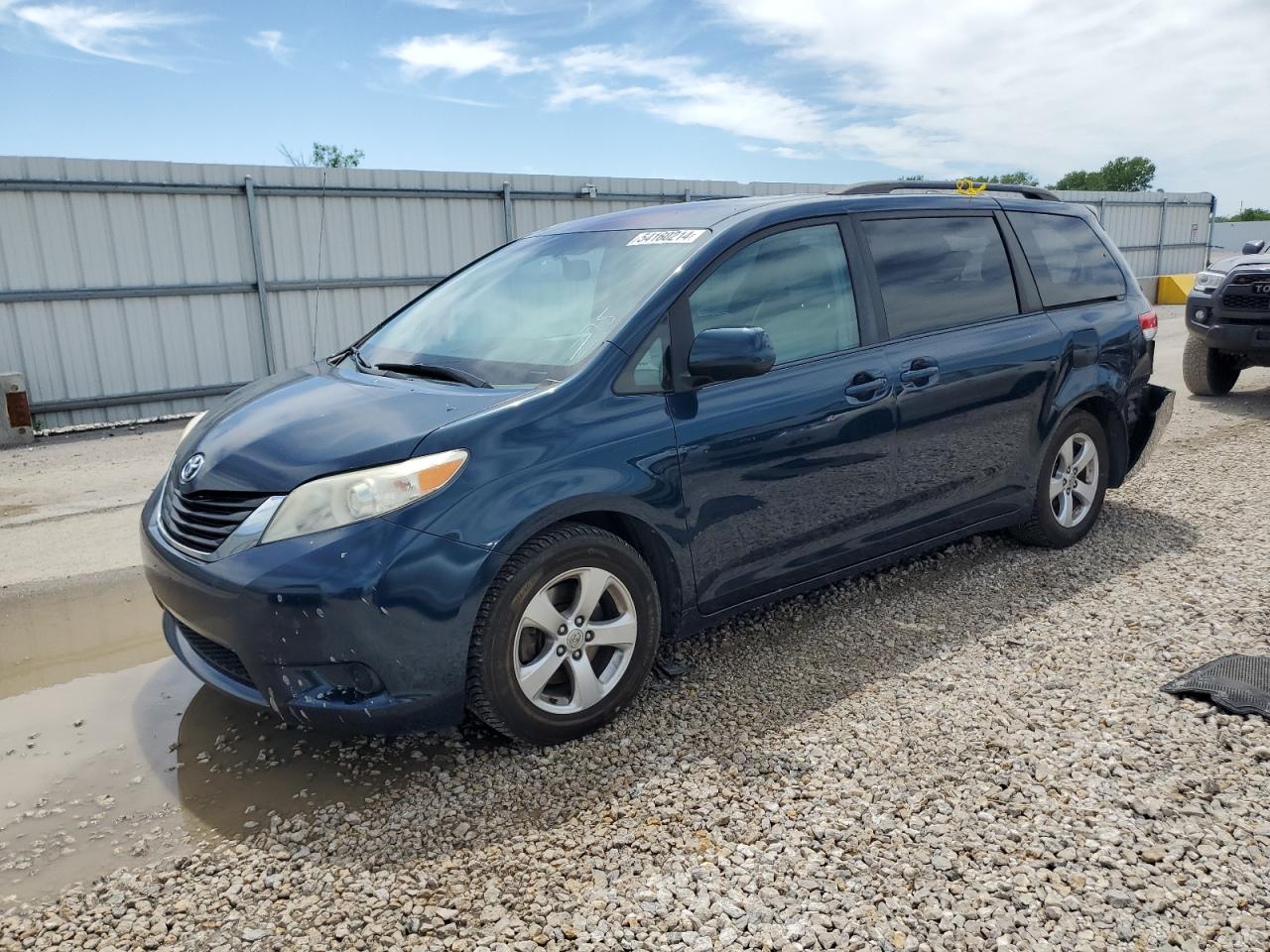 TOYOTA SIENNA 2011 5tdkk3dc8bs087803