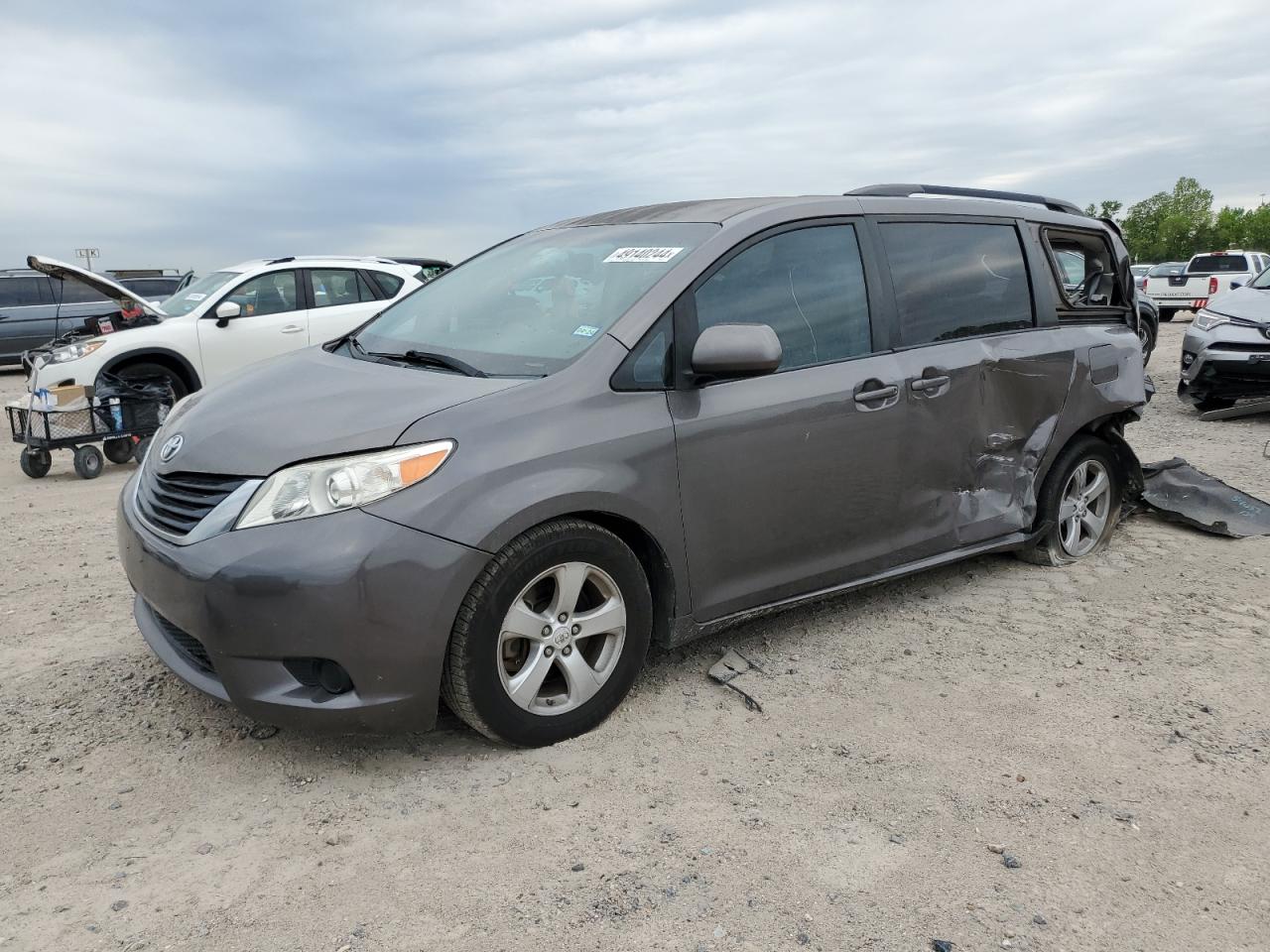 TOYOTA SIENNA 2011 5tdkk3dc8bs137065