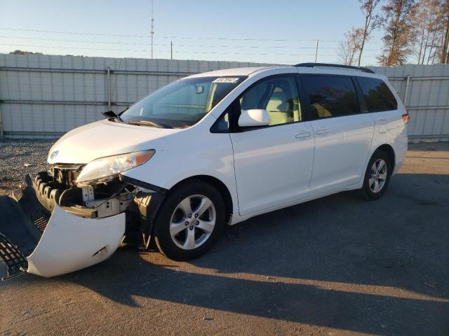 TOYOTA SIENNA LE 2013 5tdkk3dc8ds310554