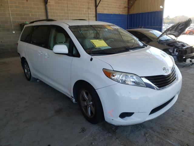 TOYOTA SIENNA LE 2014 5tdkk3dc8es526549