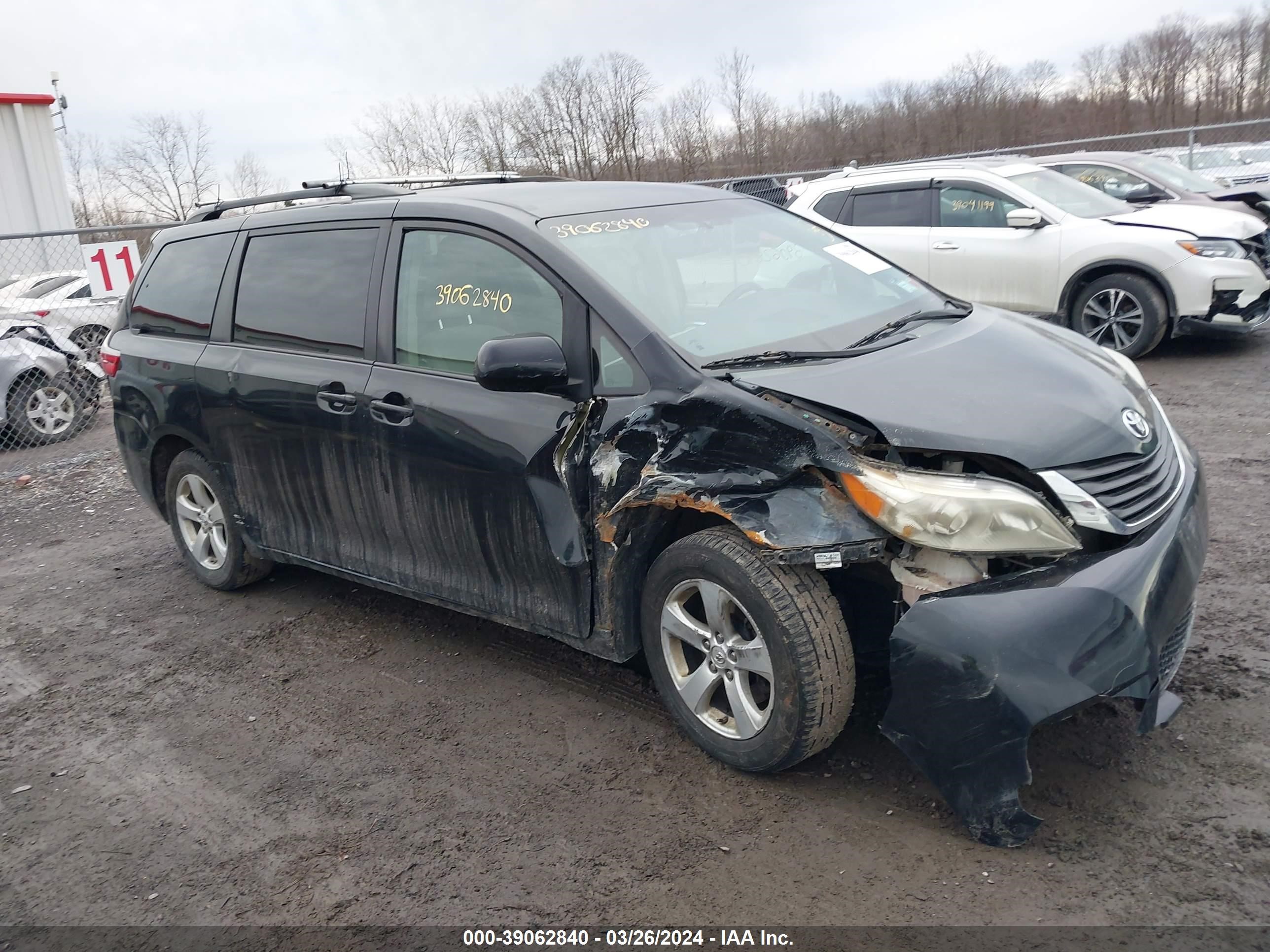 TOYOTA SIENNA 2015 5tdkk3dc8fs568964