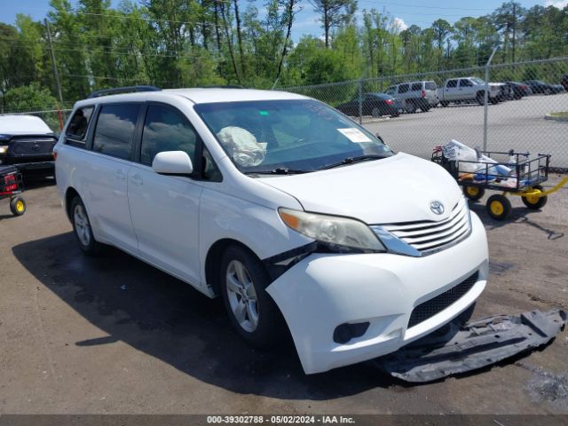 TOYOTA SIENNA LE 2015 5tdkk3dc8fs654789