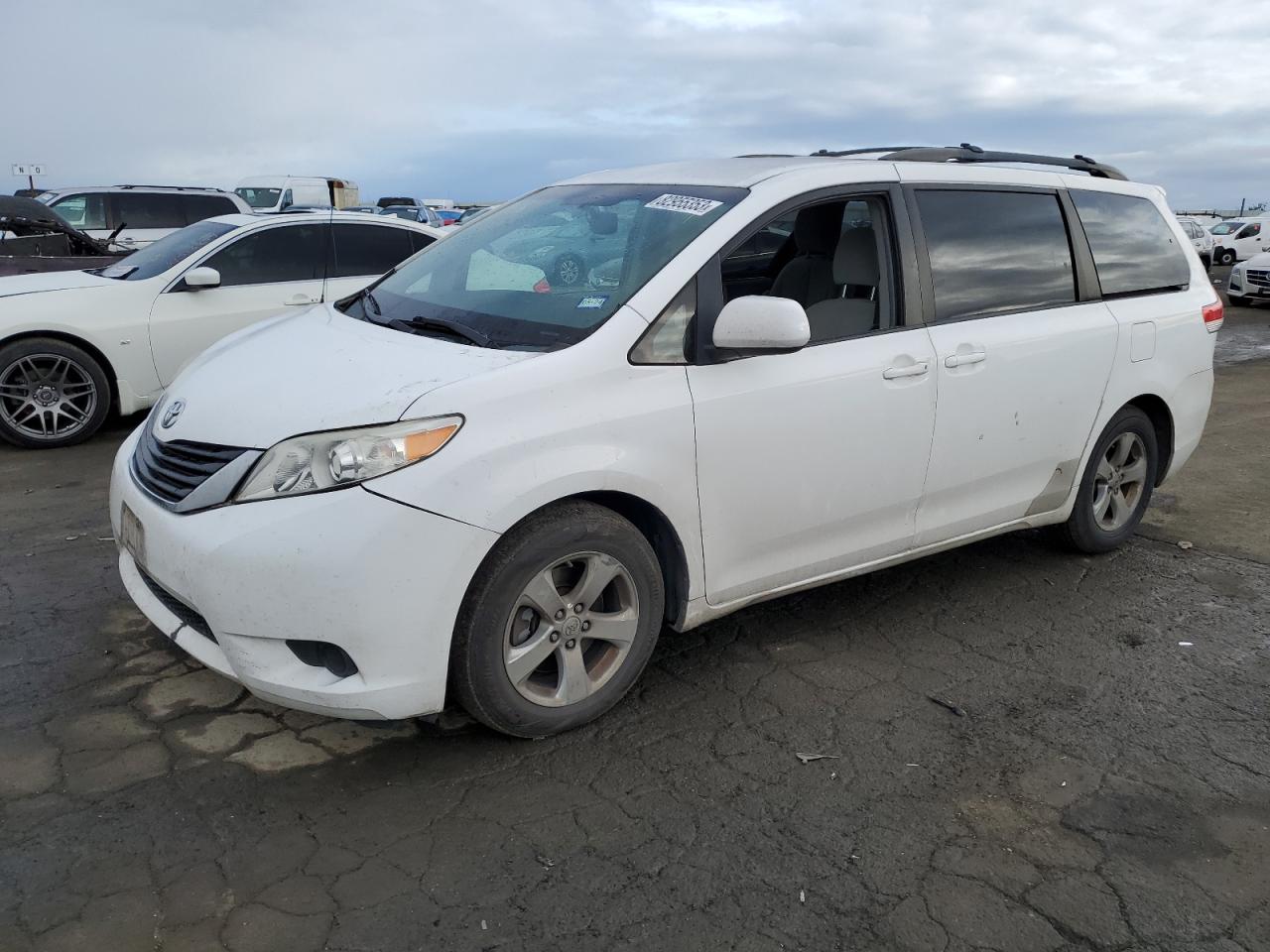 TOYOTA SIENNA 2011 5tdkk3dc9bs073232