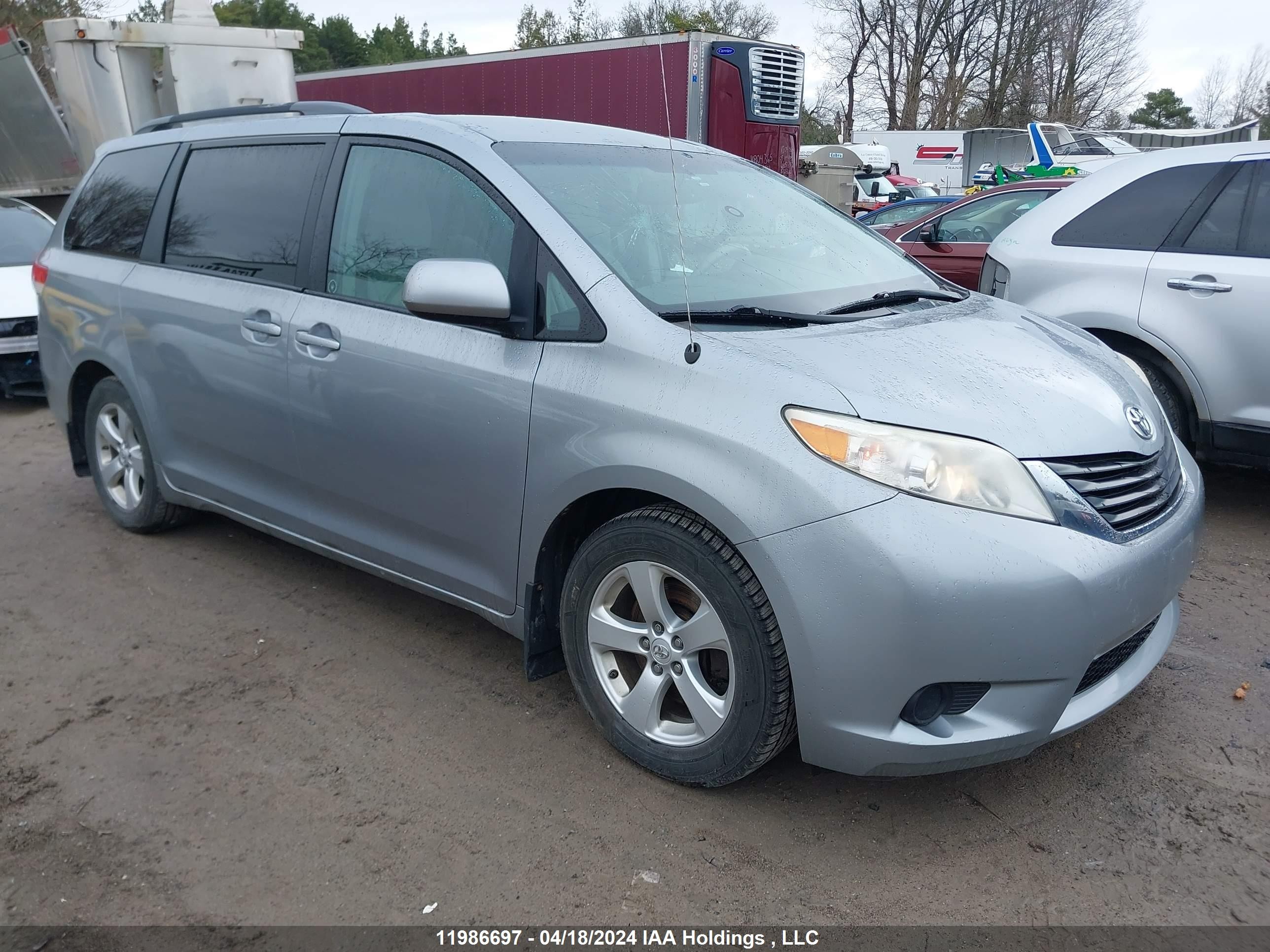 TOYOTA SIENNA 2011 5tdkk3dc9bs103636