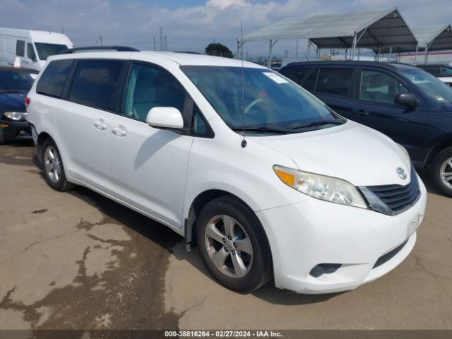 TOYOTA SIENNA 2013 5tdkk3dc9ds385697