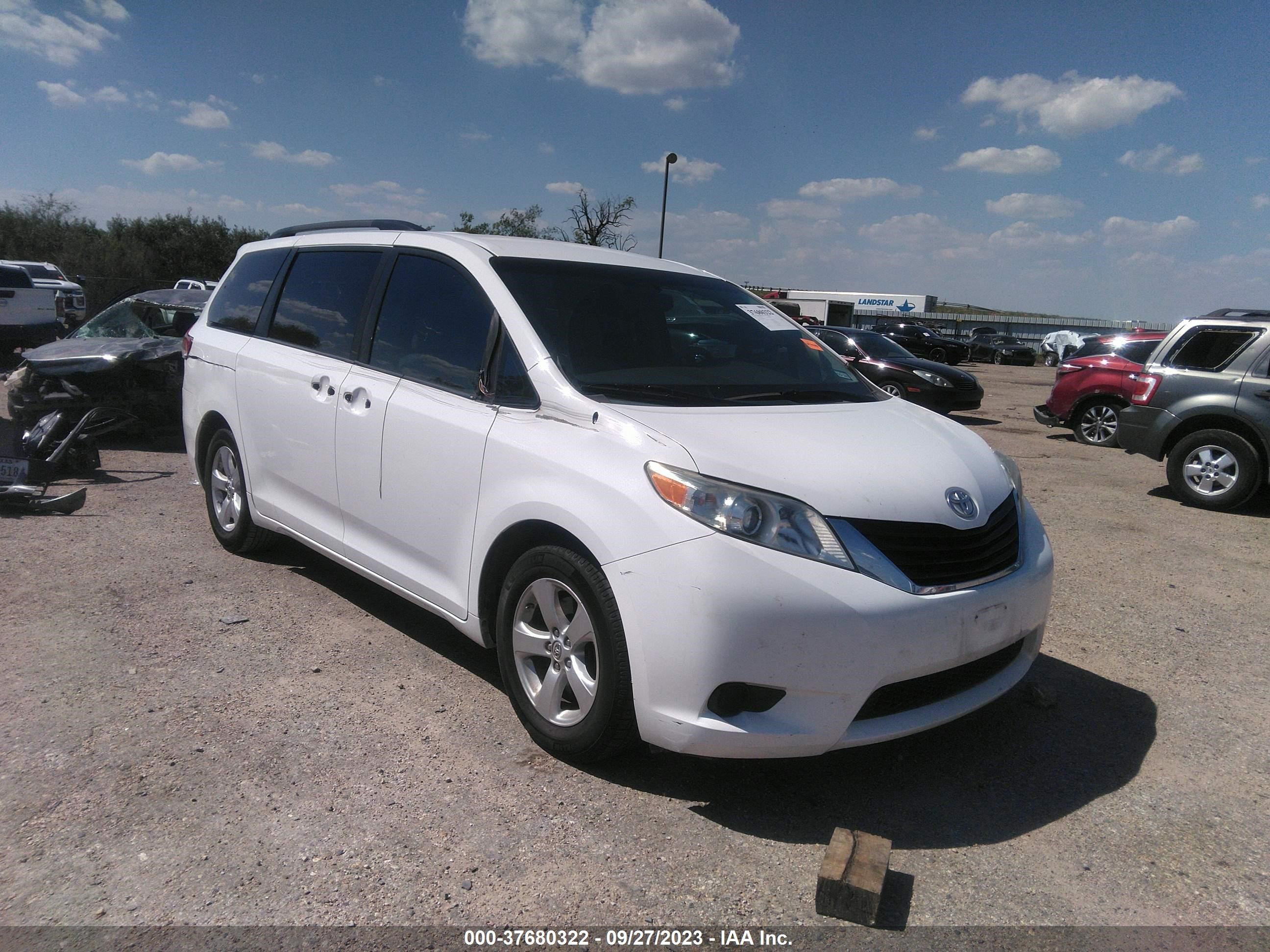 TOYOTA SIENNA 2013 5tdkk3dc9ds401686