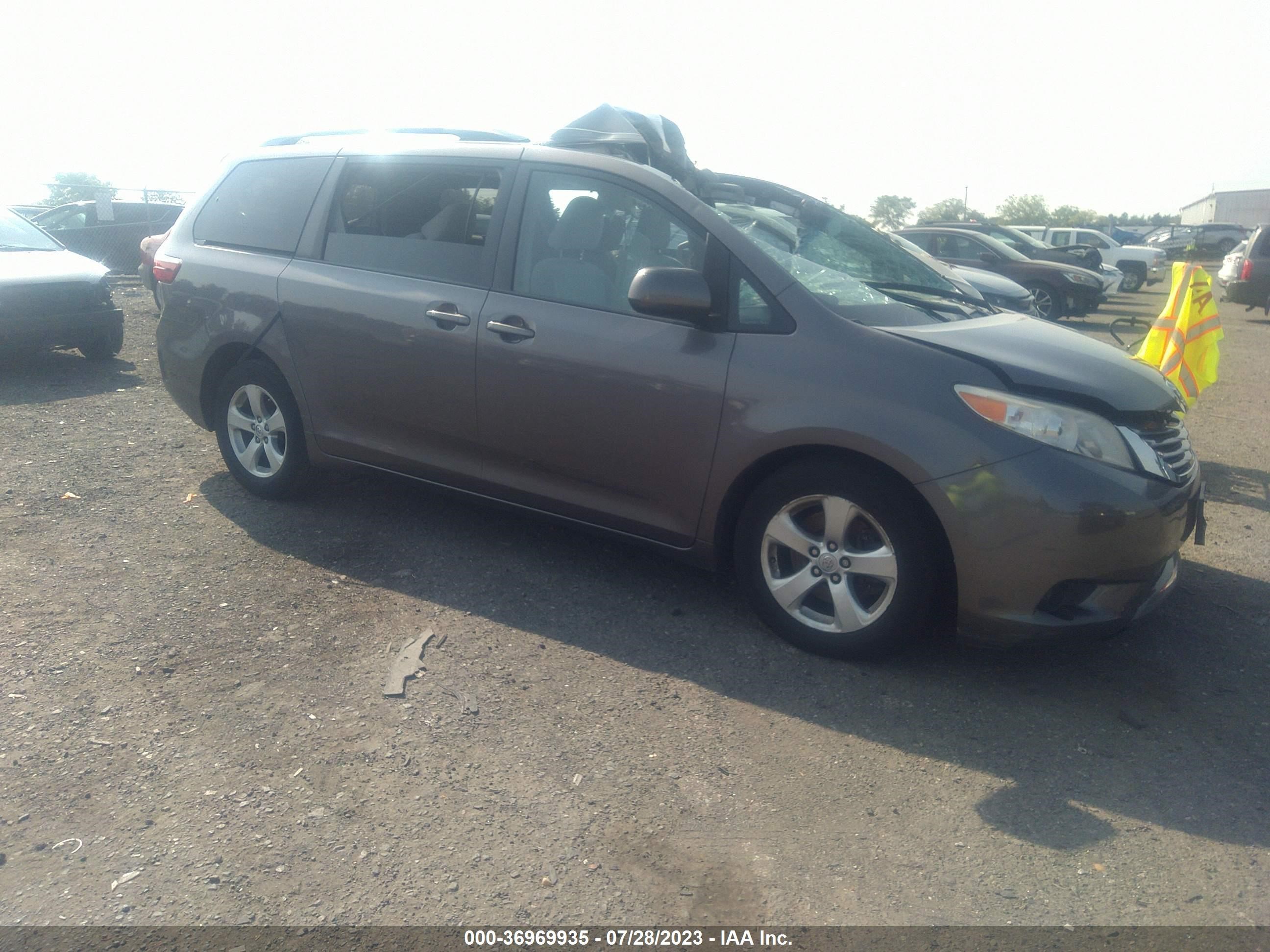 TOYOTA SIENNA 2015 5tdkk3dc9fs586163