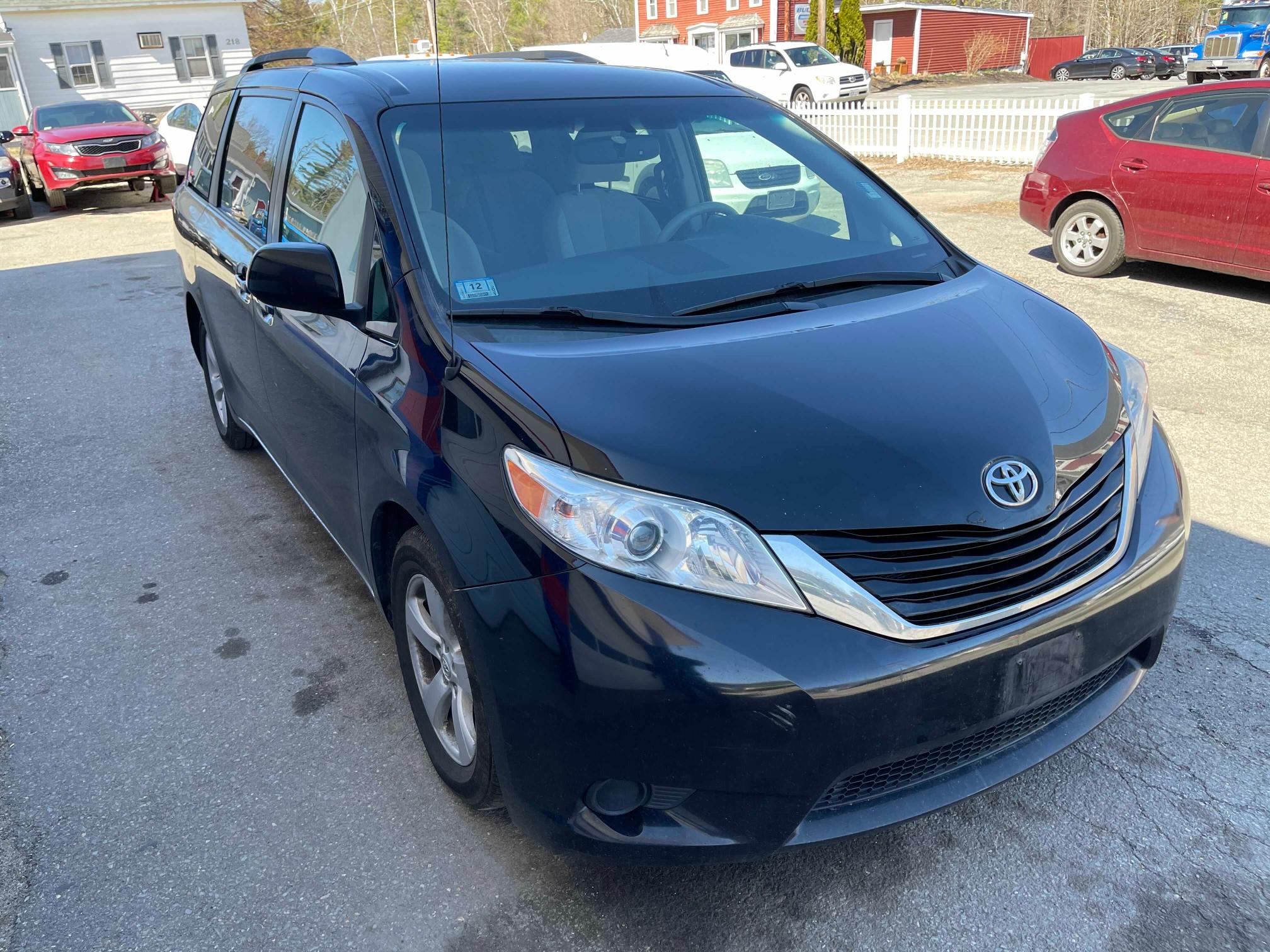 TOYOTA SIENNA LE 2014 5tdkk3dcxes522700