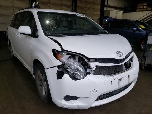 TOYOTA SIENNA LE 2016 5tdkk3dcxgs744902