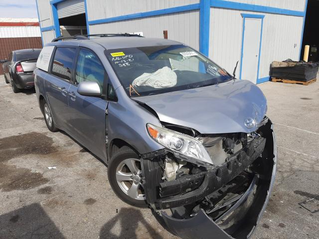 TOYOTA SIENNA LE 2016 5tdkk3dcxgs747749