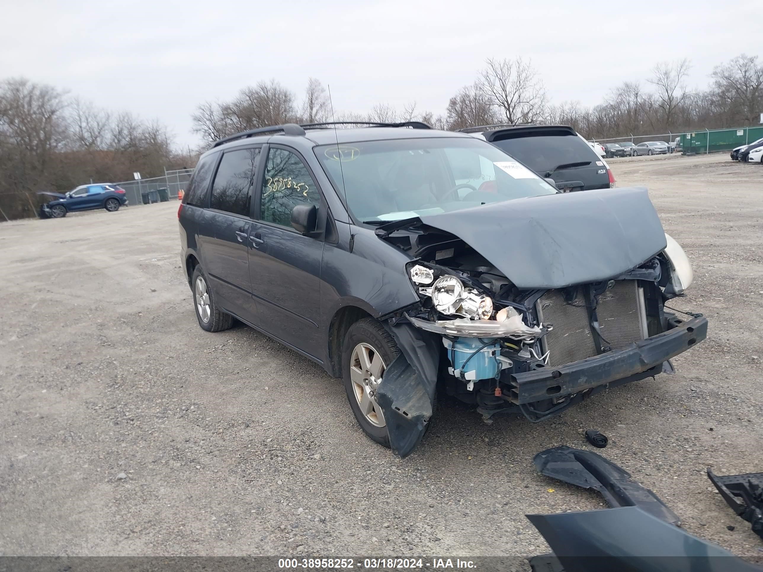 TOYOTA SIENNA 2010 5tdkk4cc3as339429