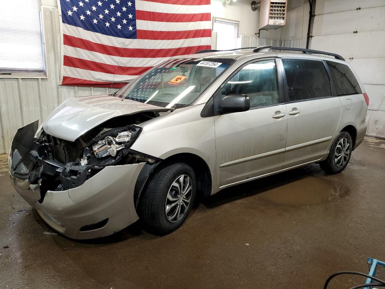 TOYOTA SIENNA 2010 5tdkk4cc7as294379