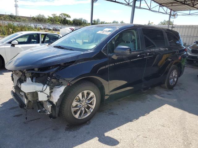 TOYOTA SIENNA LE 2022 5tdkrkec0ns075539