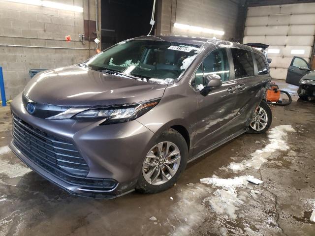 TOYOTA SIENNA LE 2022 5tdkrkec0ns100732