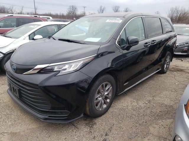 TOYOTA SIENNA LE 2021 5tdkrkec2ms047224