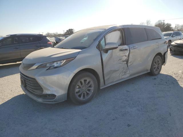 TOYOTA SIENNA LE 2021 5tdkrkec3ms017021