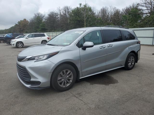 TOYOTA SIENNA LE 2021 5tdkrkec3ms074383