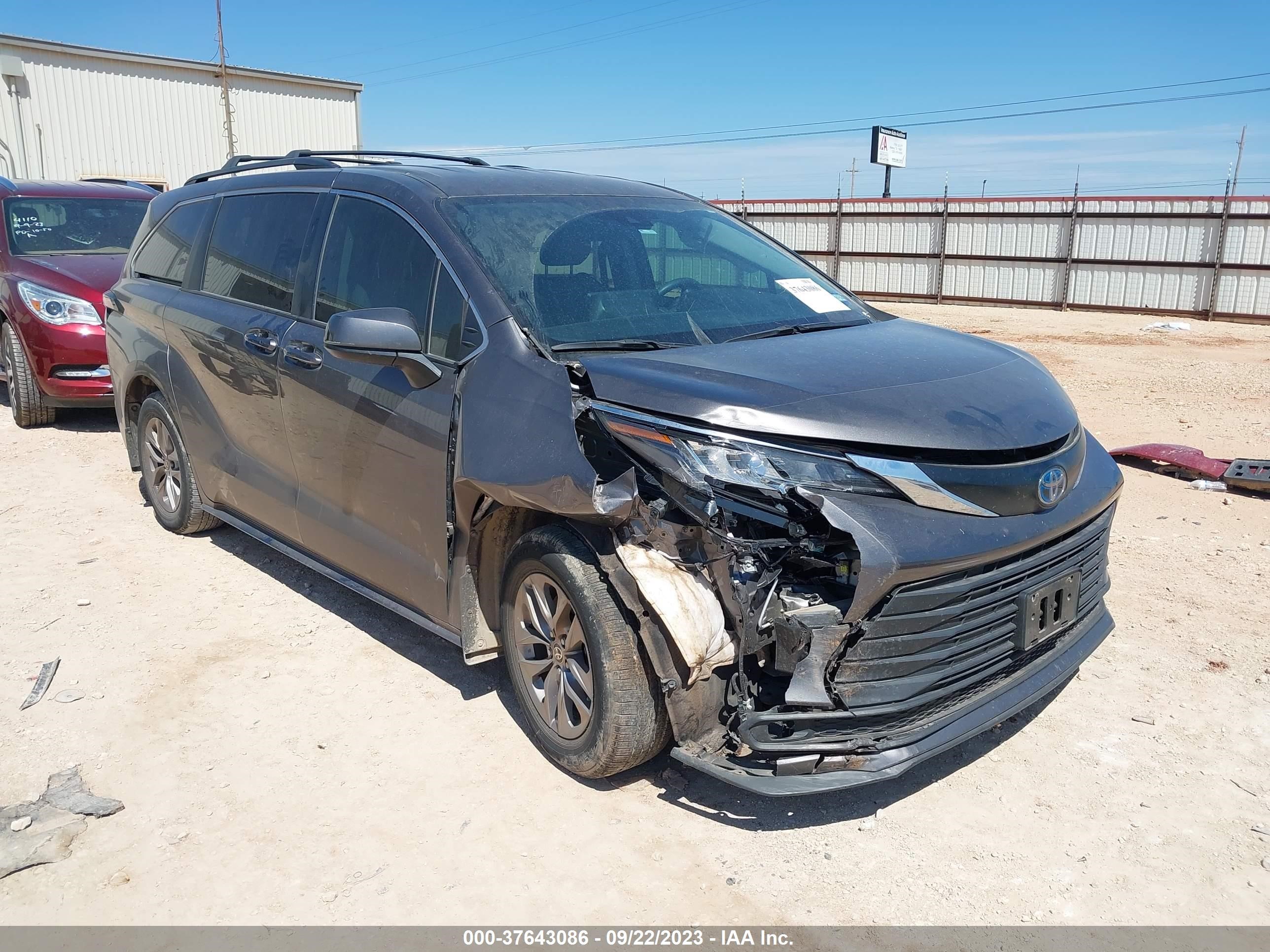 TOYOTA SIENNA 2022 5tdkrkec3ns098720