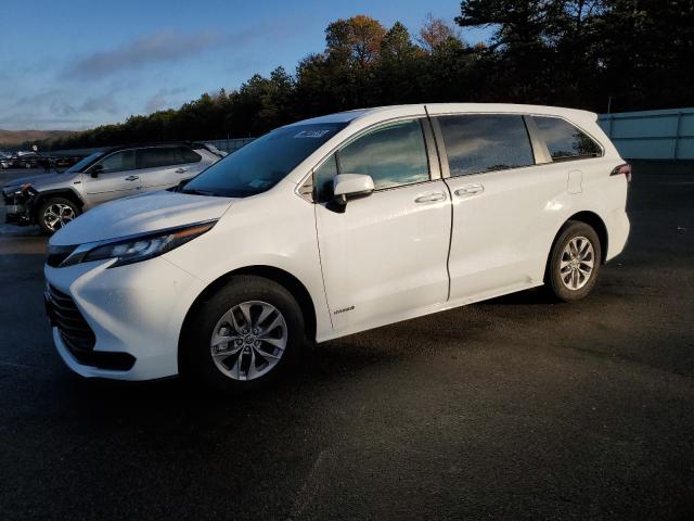 TOYOTA SIENNA LE 2021 5tdkrkec4ms053039