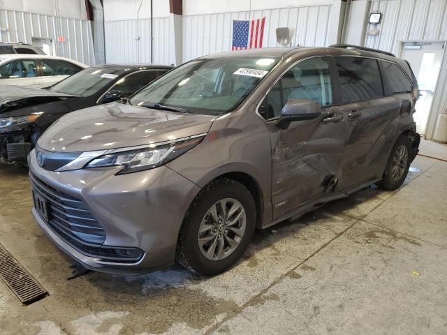 TOYOTA SIENNA LE 2021 5tdkrkec4ms060251