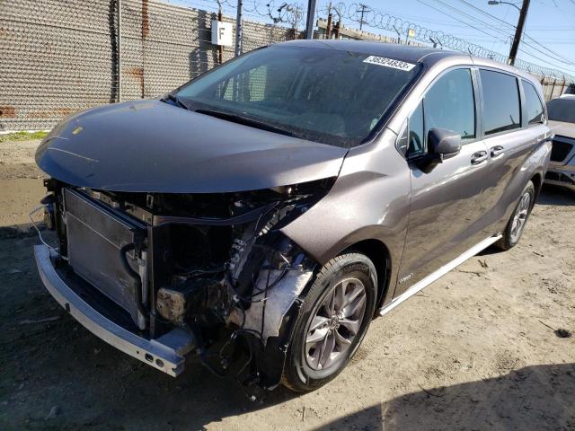 TOYOTA SIENNA LE 2021 5tdkrkec6ms018048