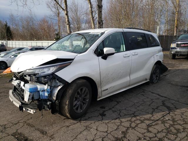 TOYOTA SIENNA LE 2021 5tdkrkec7ms020651