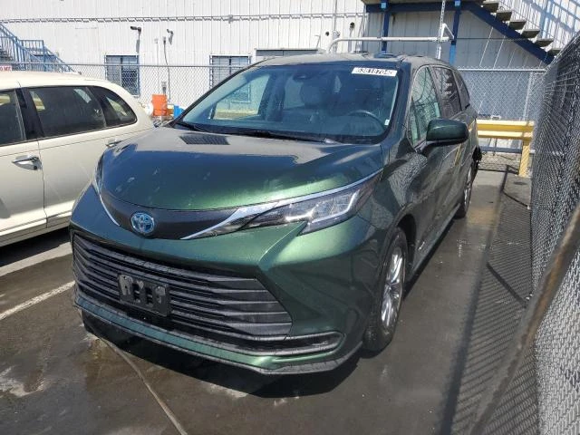 TOYOTA SIENNA LE 2021 5tdkrkec8ms043498