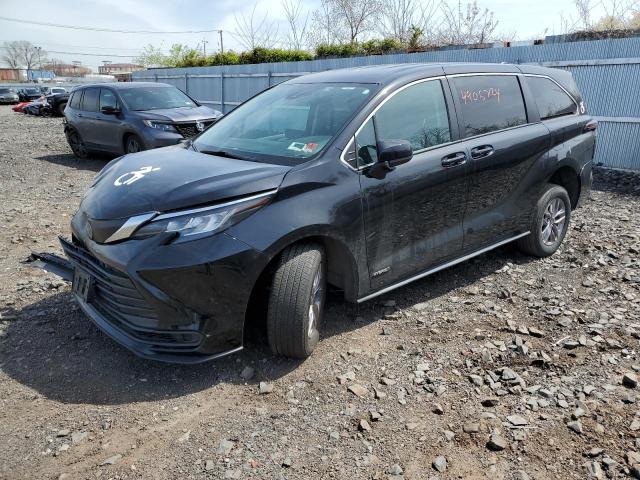 TOYOTA SIENNA LE 2021 5tdkrkec8ms047082