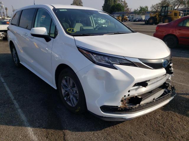 TOYOTA SIENNA LE 2022 5tdkrkec8ns082917