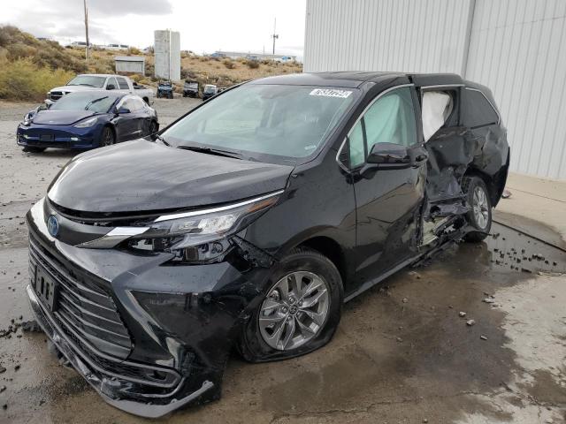 TOYOTA SIENNA LE 2024 5tdkrkec8rs203757