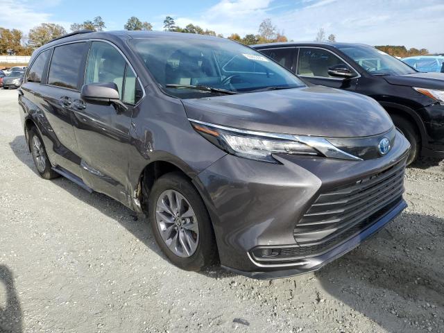 TOYOTA SIENNA LE 2021 5tdkrkec9ms004967