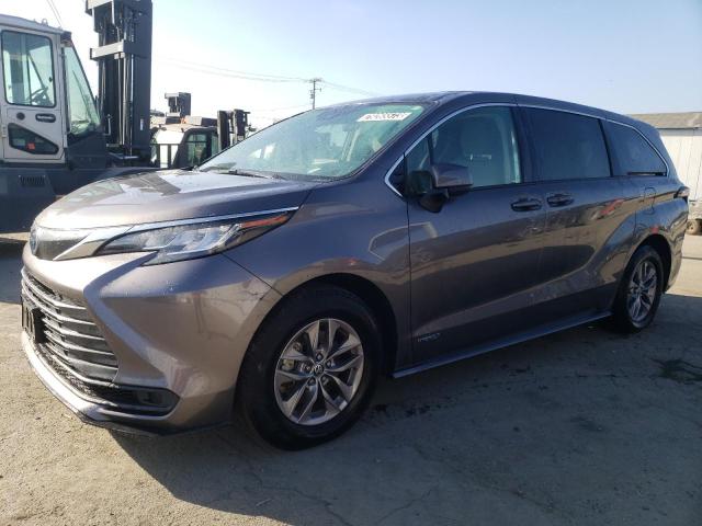 TOYOTA SIENNA LE 2021 5tdkrkec9ms036527