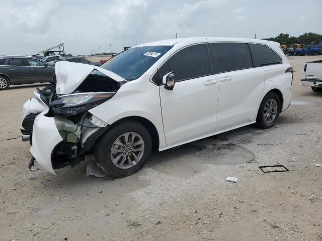 TOYOTA SIENNA LE 2022 5tdkrkec9ns080593