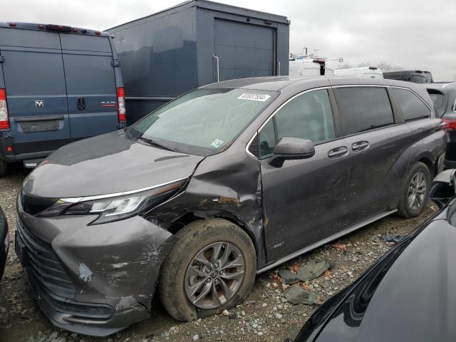 TOYOTA SIENNA LE 2021 5tdkrkecxms043857