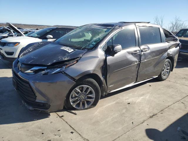 TOYOTA SIENNA LE 2021 5tdkrkecxms054941