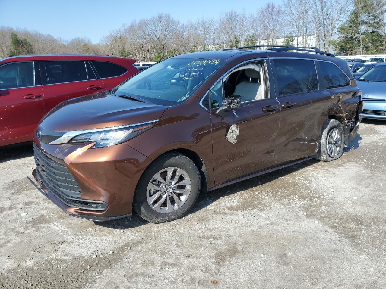 TOYOTA SIENNA 2023 5tdkskfc1ps080142